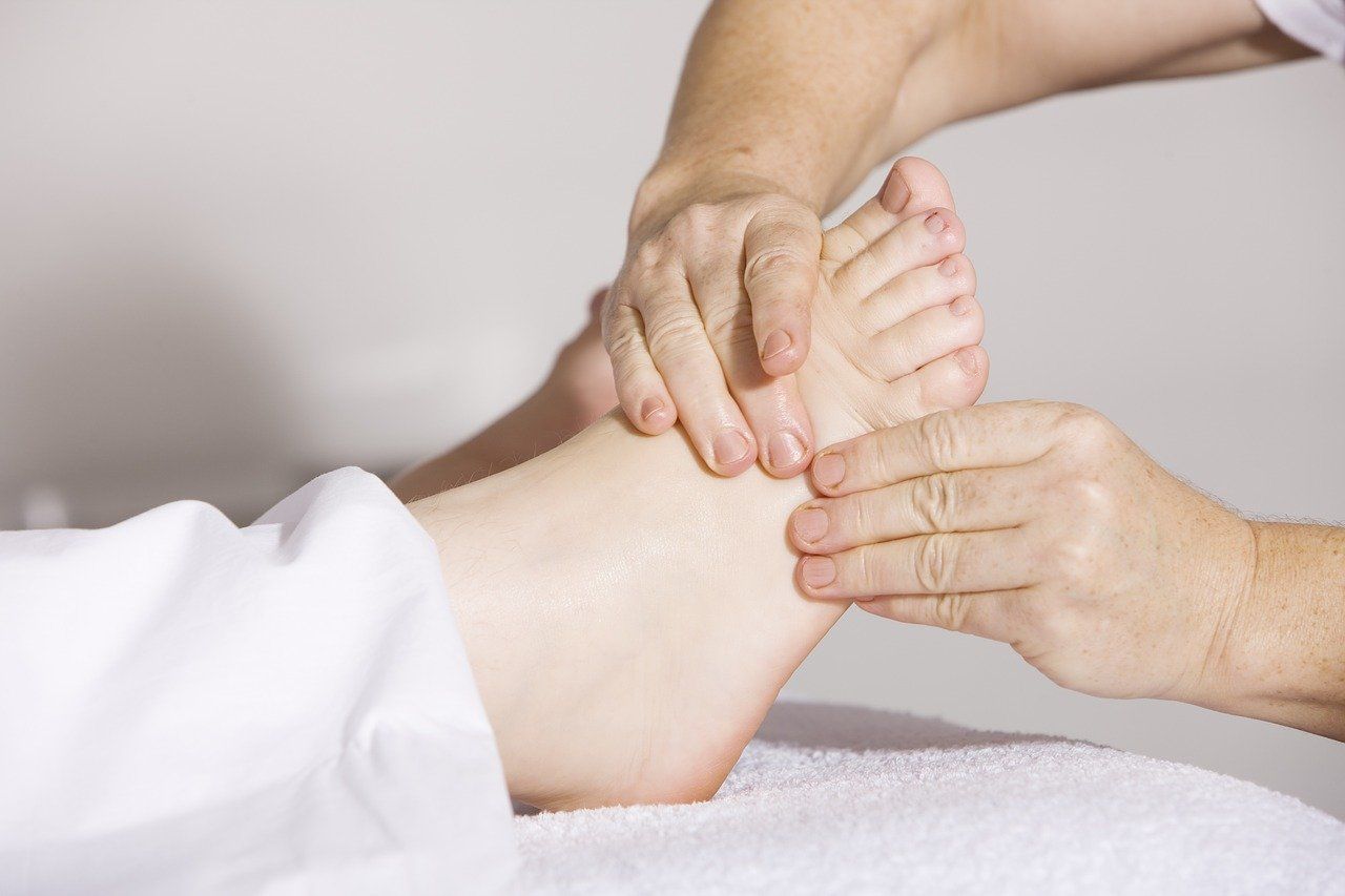 Foot Pain At Night: 8 Causes, Treatment & Prevention